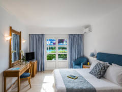 Zimmerbild 46