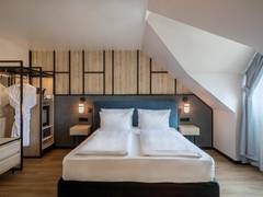 Zimmerbild 32
