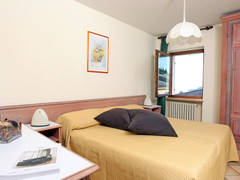 Zimmerbild 12