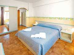Zimmerbild 4