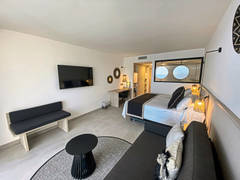 Zimmerbild 24
