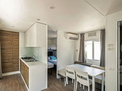 Zimmerbild 8