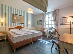 Zimmerbild 6