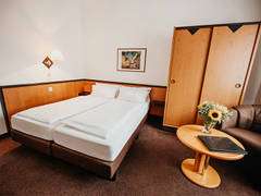 Zimmerbild 16