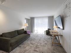 Zimmerbild 24
