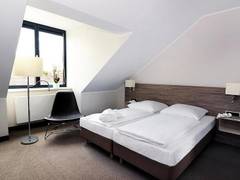Zimmerbild 15