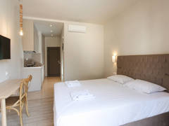 Zimmerbild 6