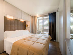 Zimmerbild 6