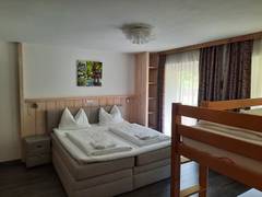 Zimmerbild 8