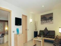 Zimmerbild 24