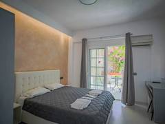 Zimmerbild 8