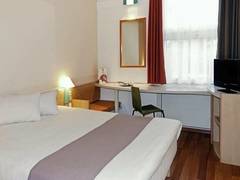 Zimmerbild 24