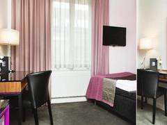 Zimmerbild 11