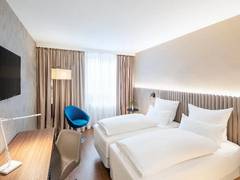 Zimmerbild 8