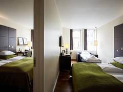 Zimmerbild 23