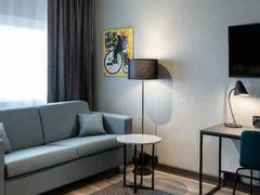 Zimmerbild 14