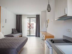 Zimmerbild 80