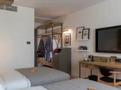 Zimmerbild 28