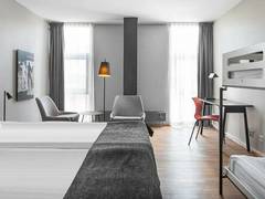 Zimmerbild 11