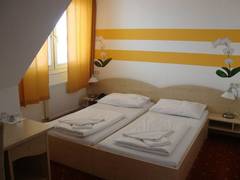 Zimmerbild 9
