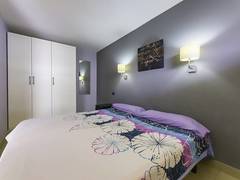 Zimmerbild 8