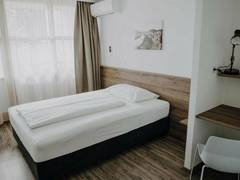 Zimmerbild 13