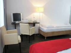 Zimmerbild 32