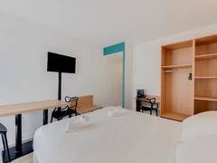 Zimmerbild 8