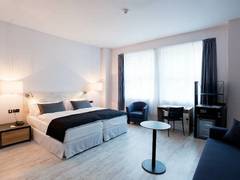 Zimmerbild 15