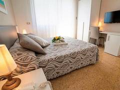 Zimmerbild 14