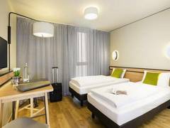 Zimmerbild 28