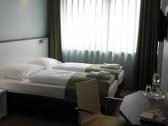 Zimmerbild 16