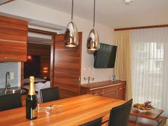 Zimmerbild 6