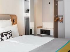 Zimmerbild 8
