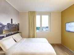 Zimmerbild 48