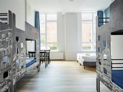 Zimmerbild 24