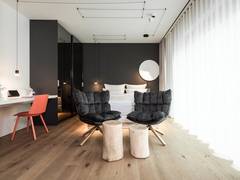 Zimmerbild 63