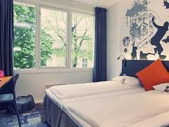 Zimmerbild 46