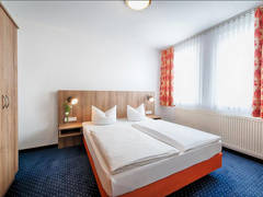 Zimmerbild 4
