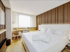 Zimmerbild 44
