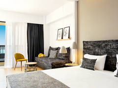 Zimmerbild 80