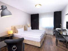 Zimmerbild 19
