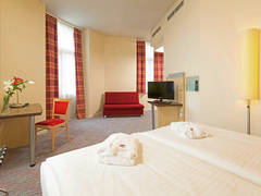 Zimmerbild 15