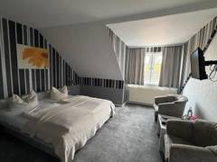 Zimmerbild 6