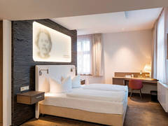 Zimmerbild 2
