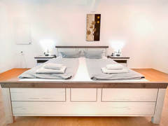 Zimmerbild 9
