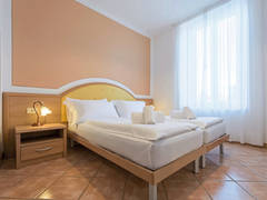 Zimmerbild 12