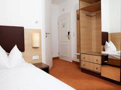 Zimmerbild 9