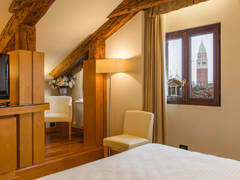 Zimmerbild 14