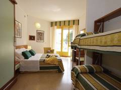 Zimmerbild 8